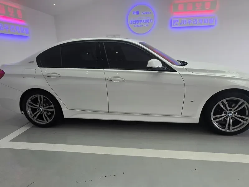 BMW 330 M Sports Hybrid - САМО 30% АВАНС, снимка 6 - Автомобили и джипове - 55991884