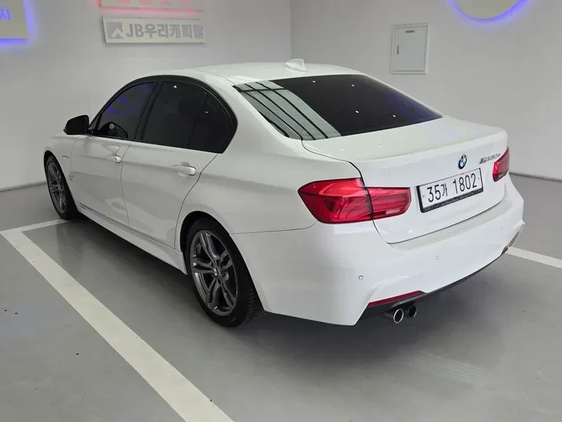 BMW 330 M Sports Hybrid - САМО 30% АВАНС, снимка 3 - Автомобили и джипове - 55991884