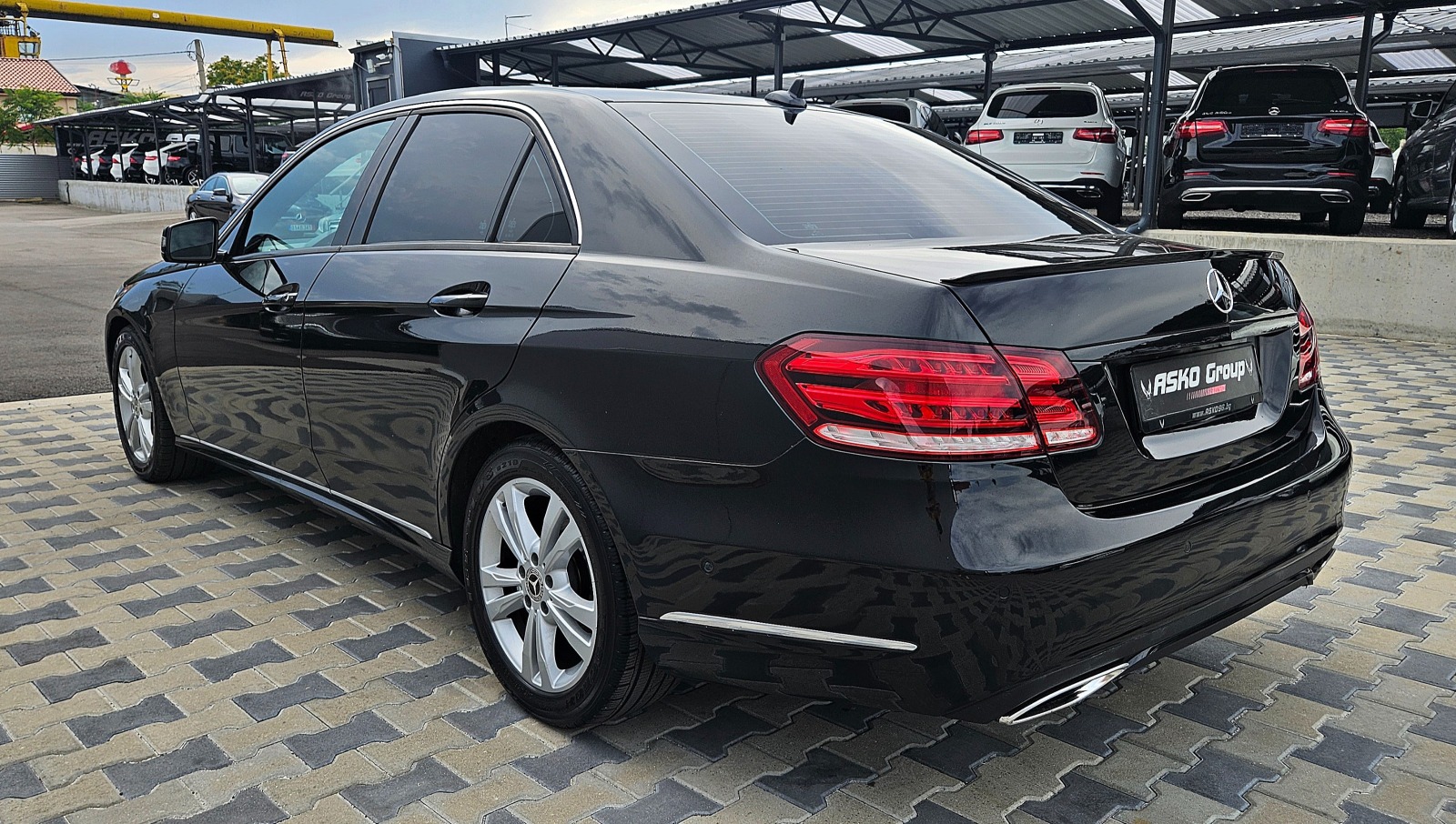 Mercedes-Benz E 350 AMG/4MATIC/GERMANY/LED/ПОДГРЕВ/AMBIENT/PARK AS/LIZ - изображение 7