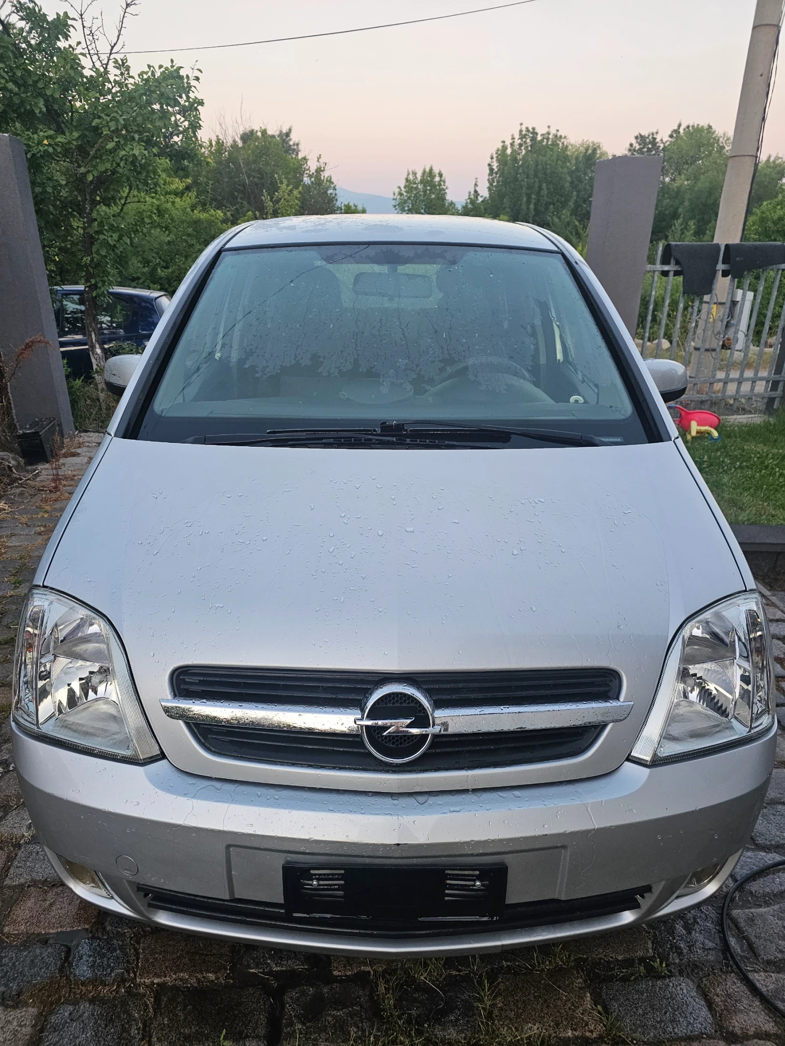 Opel Meriva 1.6 benz 108000km - изображение 2