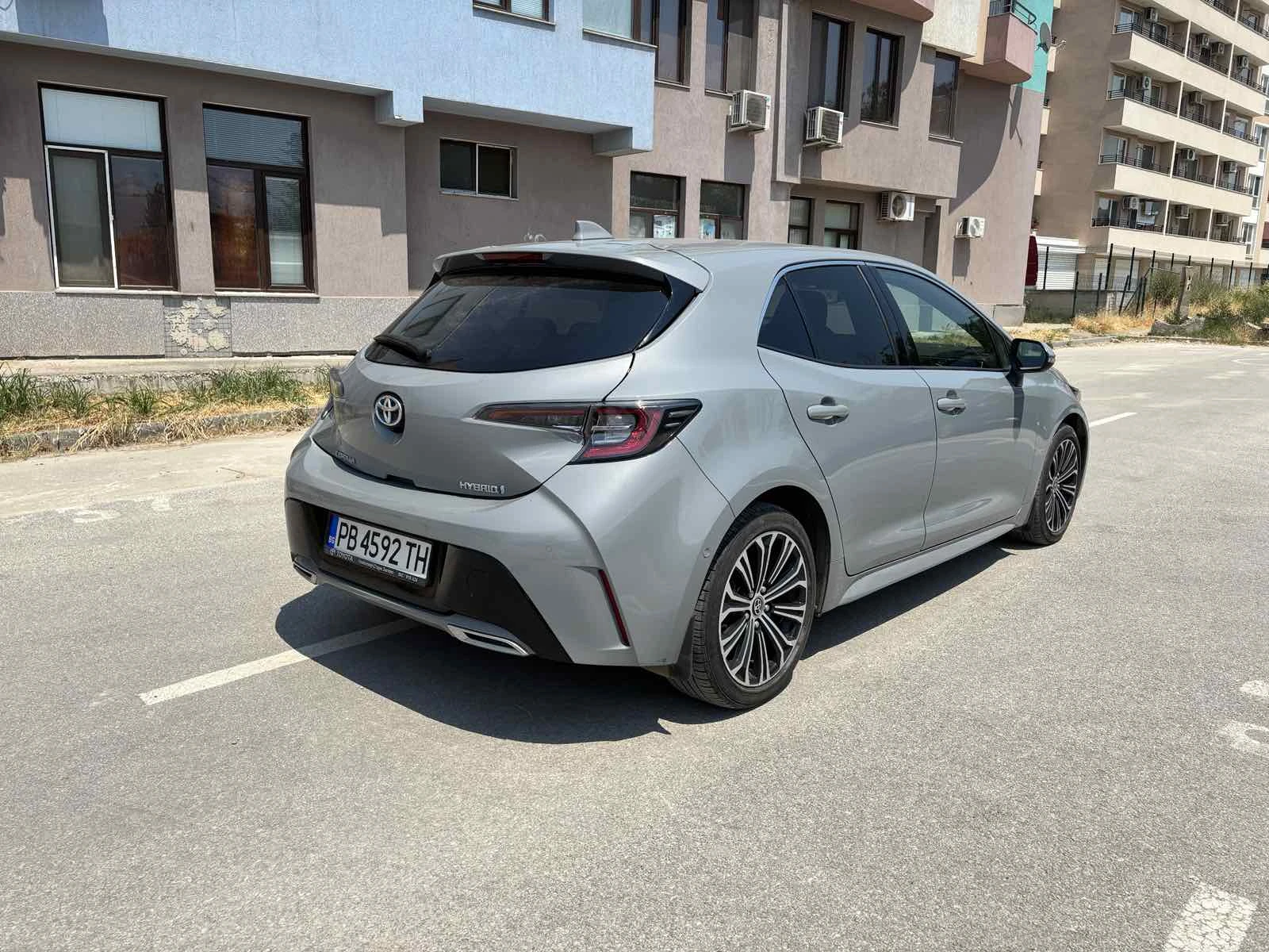 Toyota Corolla Luxury 2.0  - изображение 4