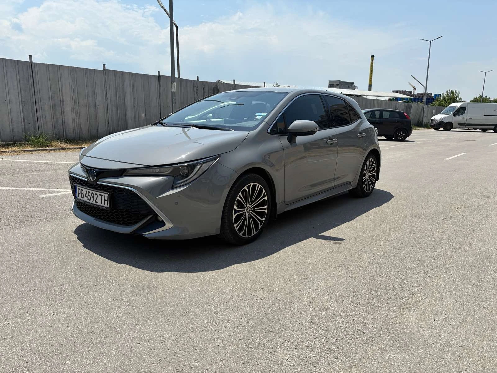 Toyota Corolla Luxury 2.0  - изображение 2