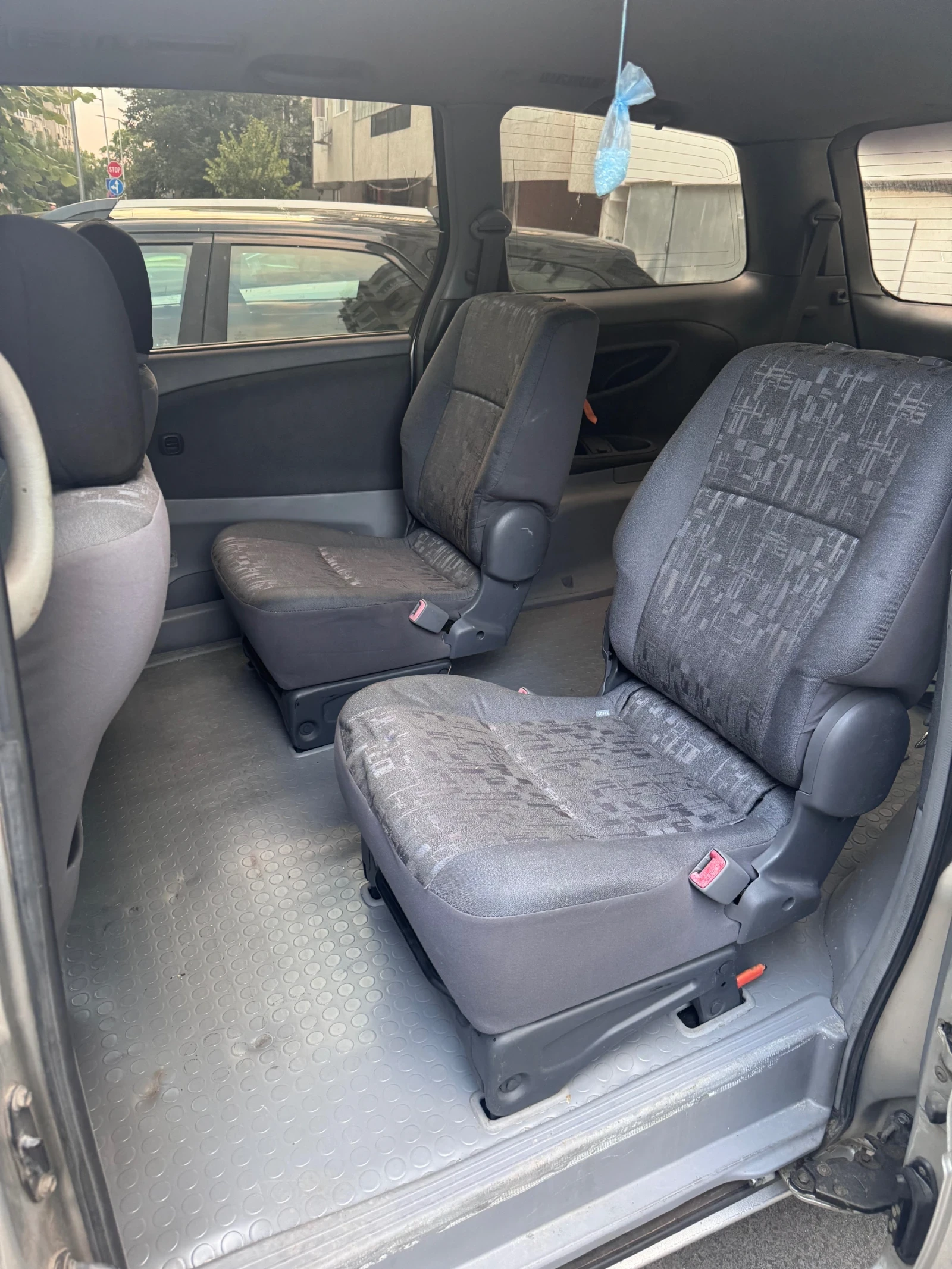 Toyota Previa  - изображение 10