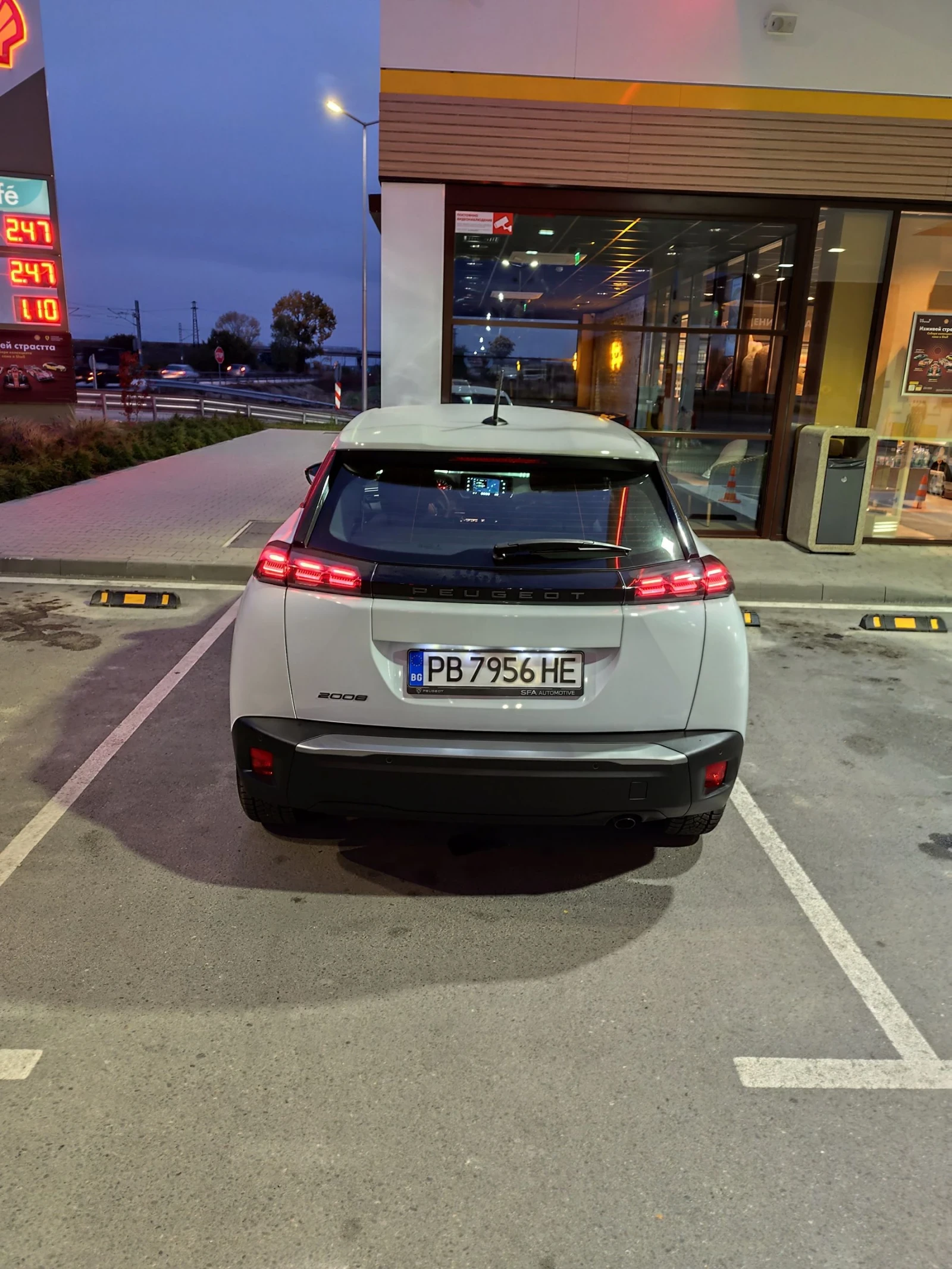 Peugeot 2008 1.2 Pure Tech Active 100 k.c - изображение 2