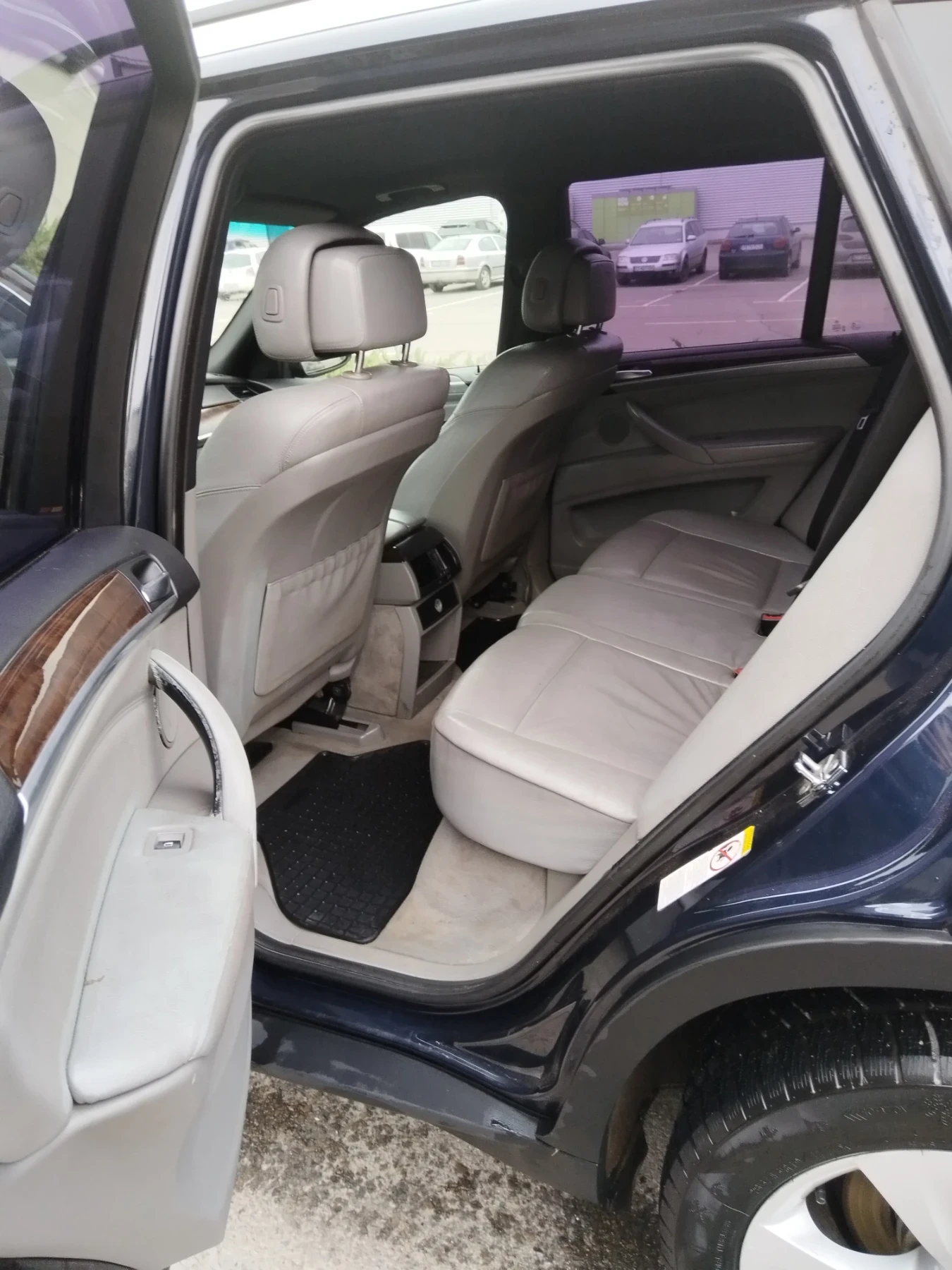 BMW X5 3.0 - изображение 7