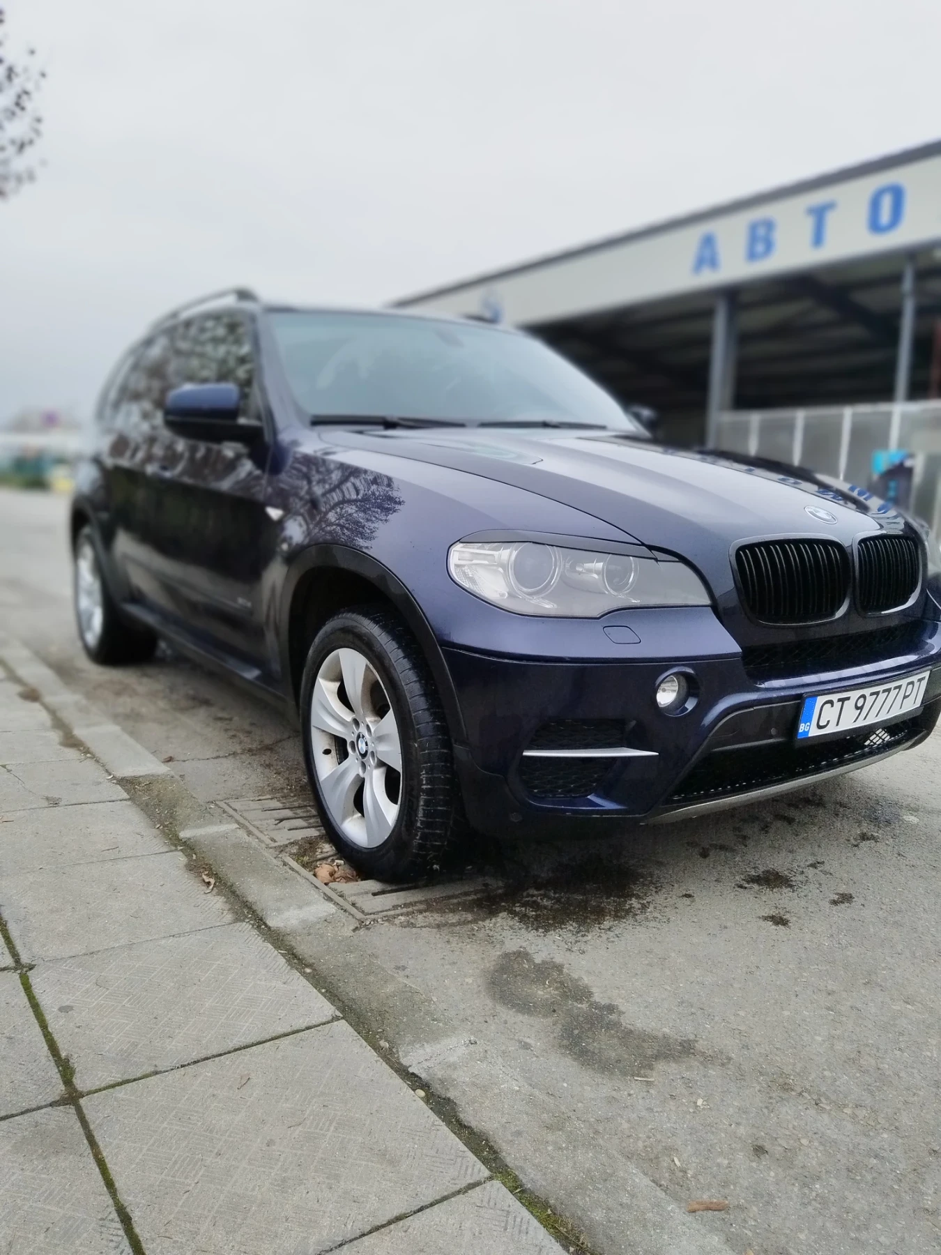 BMW X5 3.0 - изображение 3