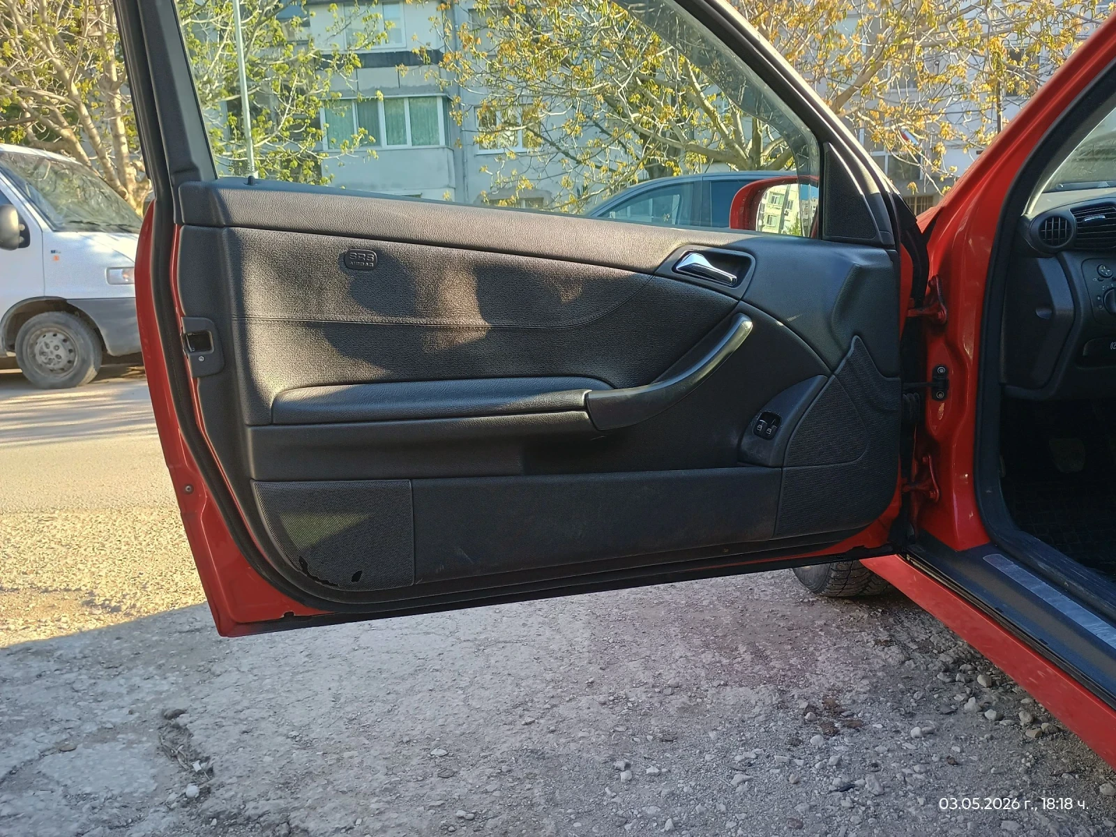Mercedes-Benz C 180, снимка 6 - Автомобили и джипове - 53634682