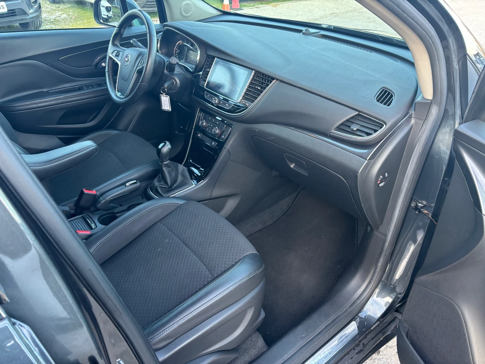 Opel Mokka X 1, 6 cdti 136 k.c. / Нави / Камера / , снимка 16 - Автомобили и джипове - 53772554