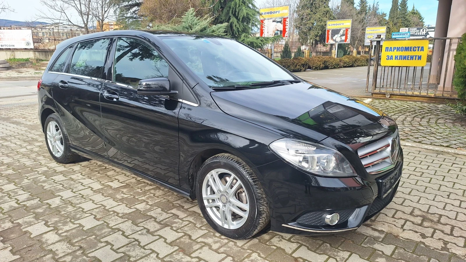 Mercedes-Benz B 180, снимка 5 - Автомобили и джипове - 53906586