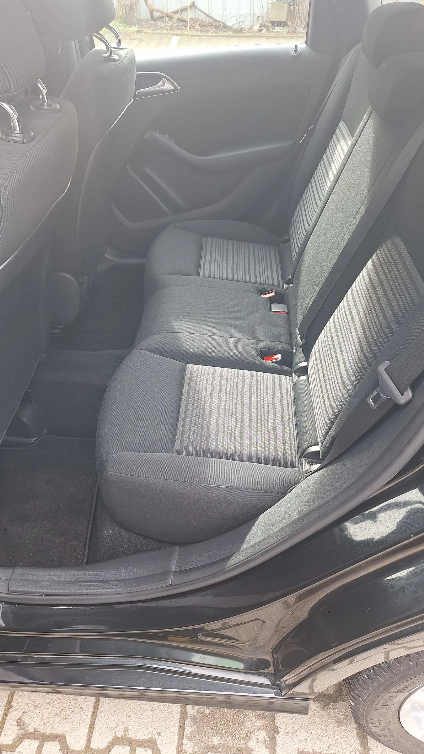 Mercedes-Benz B 180, снимка 11 - Автомобили и джипове - 53906586