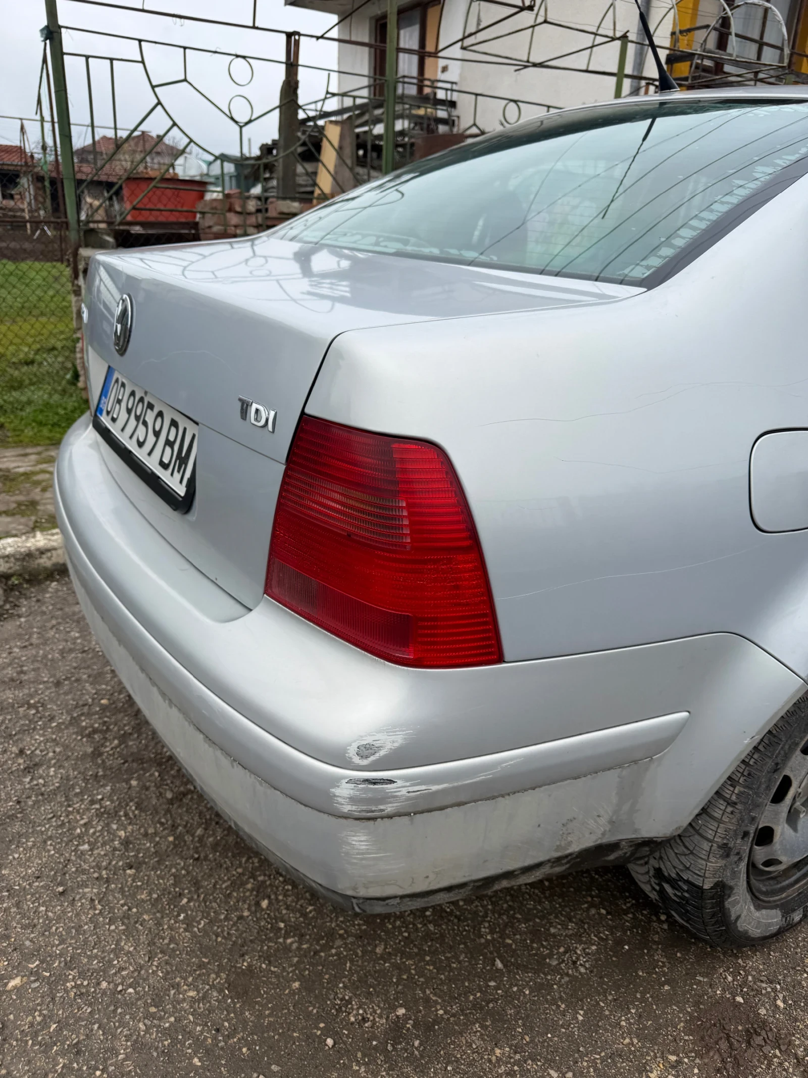 VW Bora 1.9 TDI, снимка 4 - Автомобили и джипове - 53959185