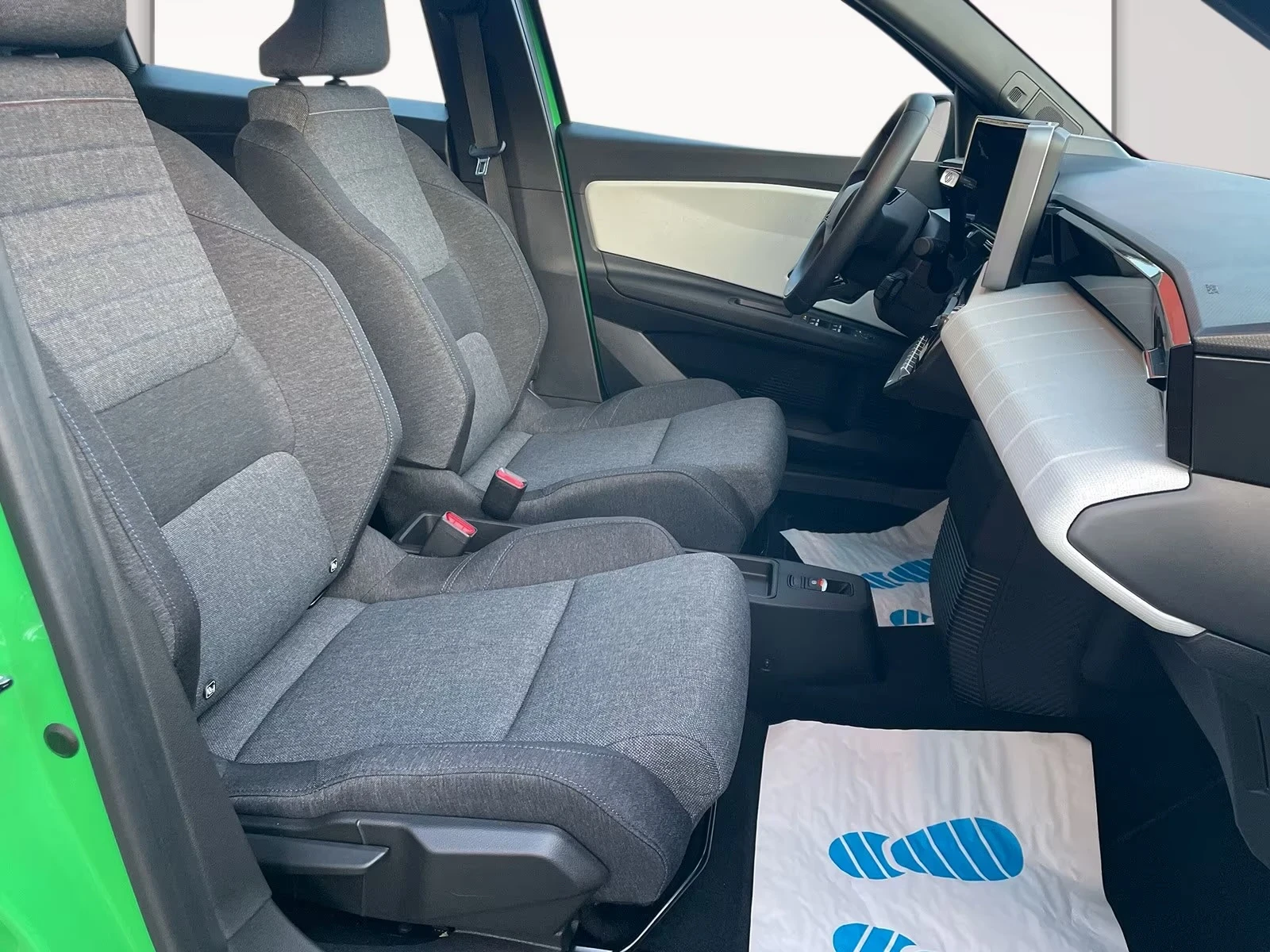 Renault 5 Evolution / Keyless/  Heated Seats / LED / NAVI, снимка 8 - Автомобили и джипове - 54064358