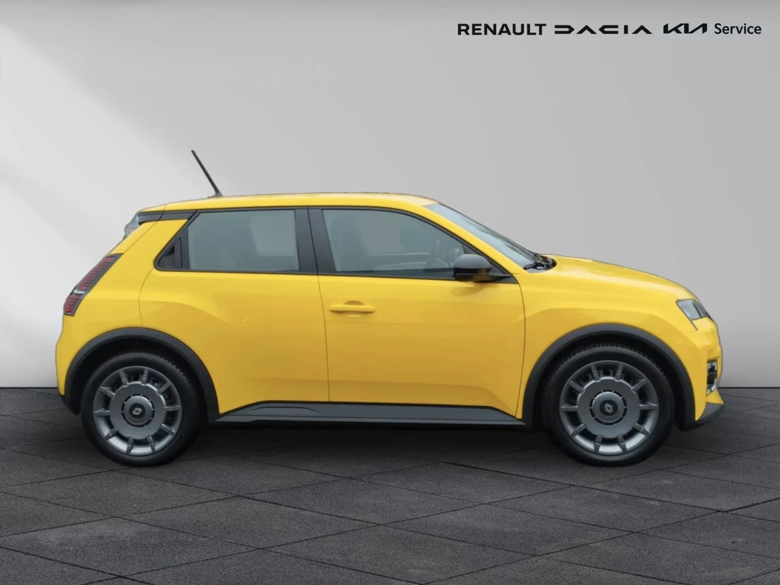 Renault 5 Evolution 40kWh / Keyless / Heated Seats / LED | Mobile.bg � ����������� 4