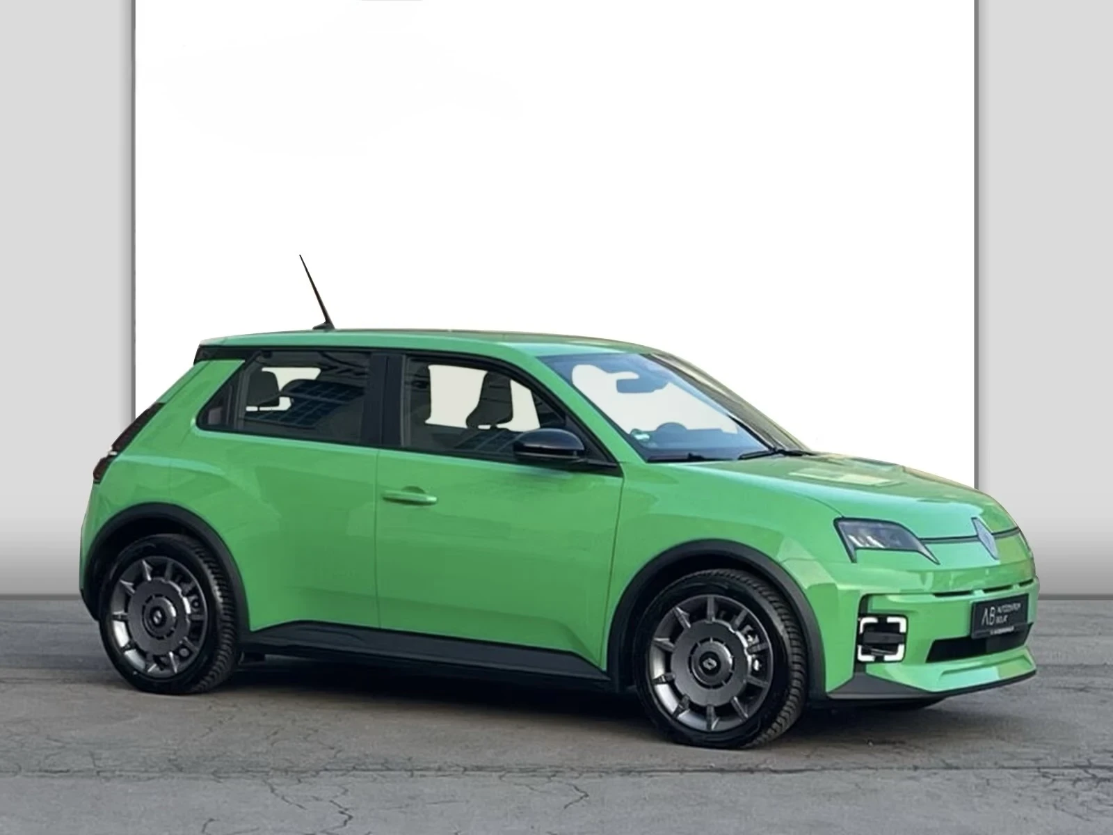 Renault 5 Evolution / Keyless/  Heated Seats / LED / NAVI | Auto.bg — изображение 1