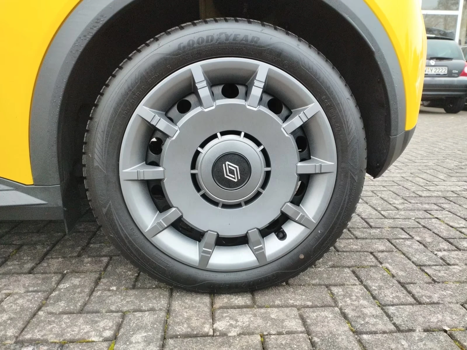 Renault 5 Evolution 40kWh / Keyless / Heated Seats / LED | Mobile.bg � ����������� 14