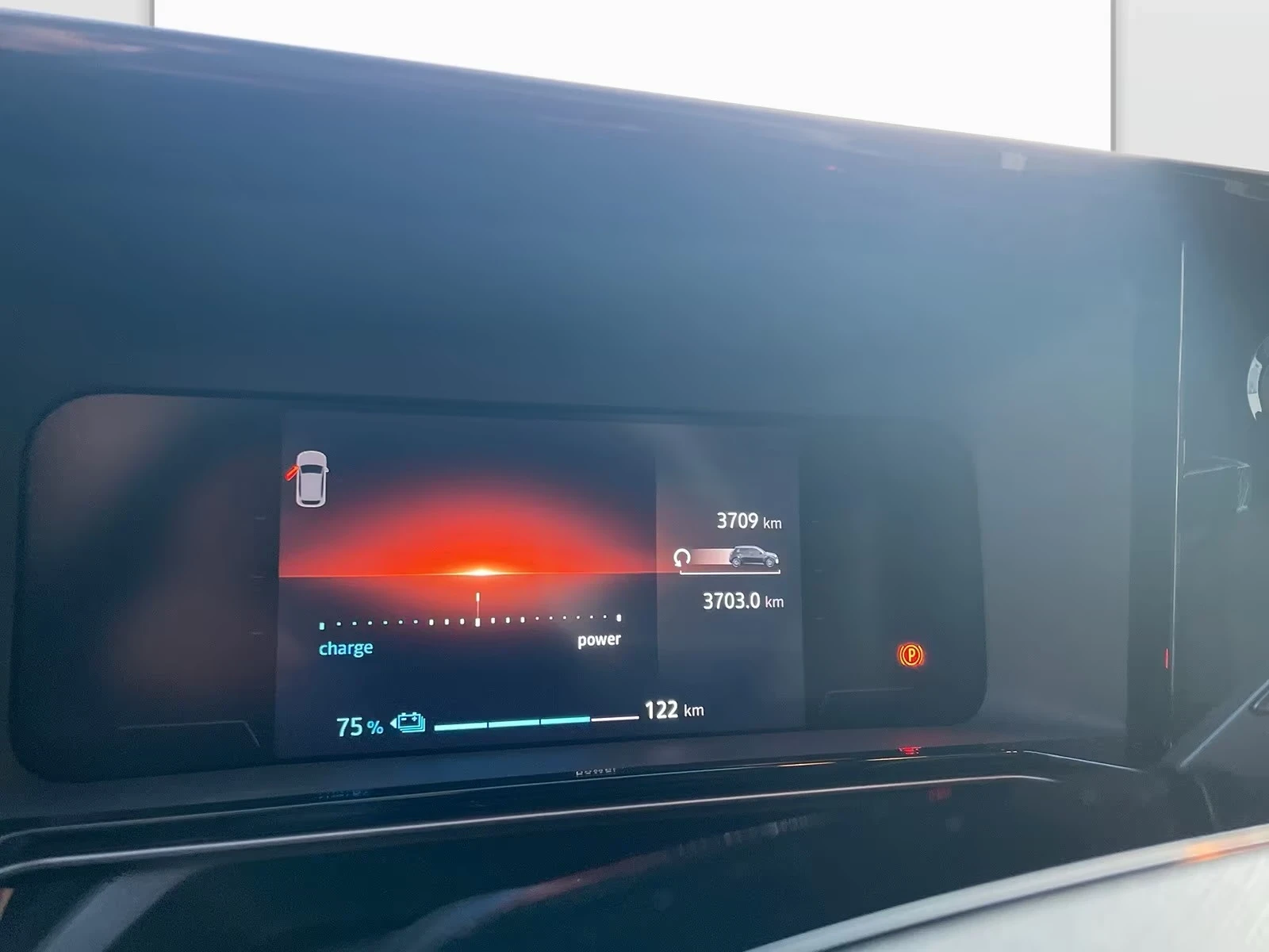 Renault 5 Evolution / Keyless/  Heated Seats / LED / NAVI, снимка 10 - Автомобили и джипове - 54064358