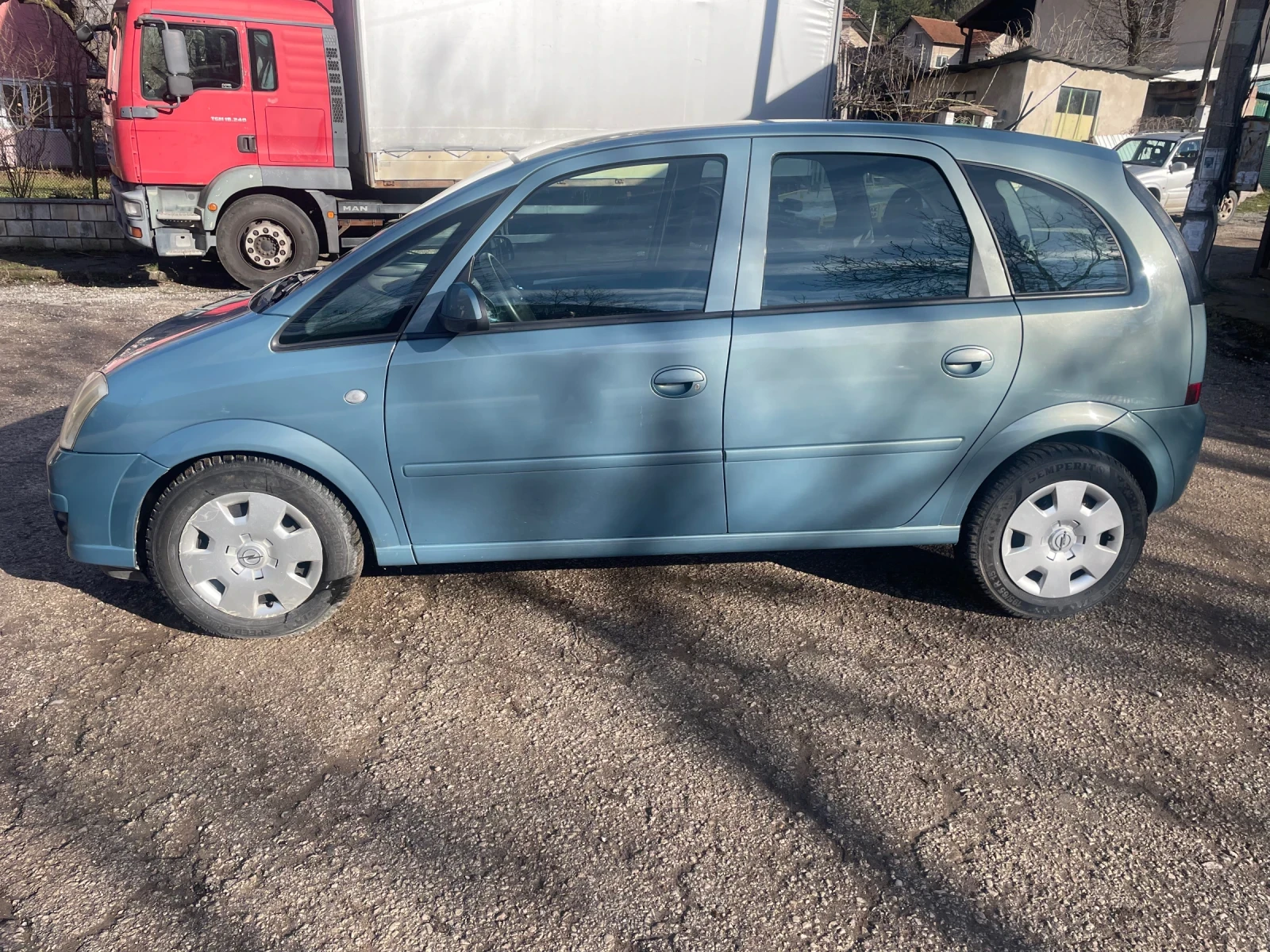 Opel Meriva 1.3CDTI, снимка 8 - Автомобили и джипове - 54070079