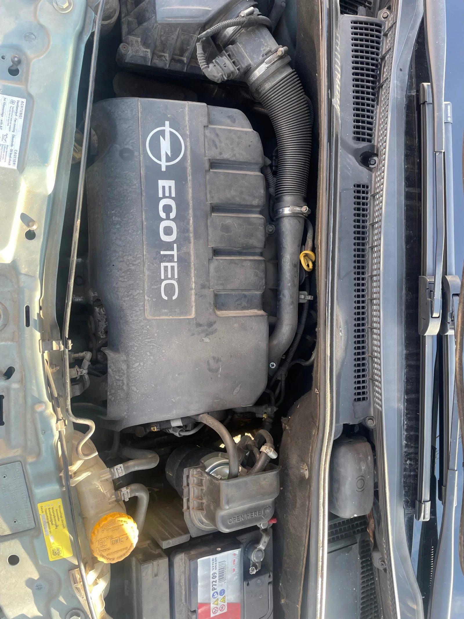 Opel Meriva 1.3CDTI, снимка 14 - Автомобили и джипове - 54070079