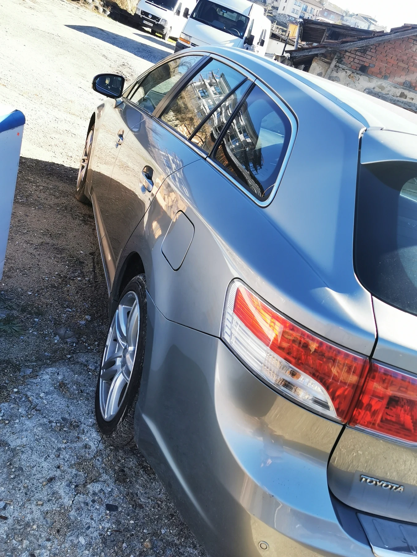 Toyota Avensis, снимка 2 - Автомобили и джипове - 54250510