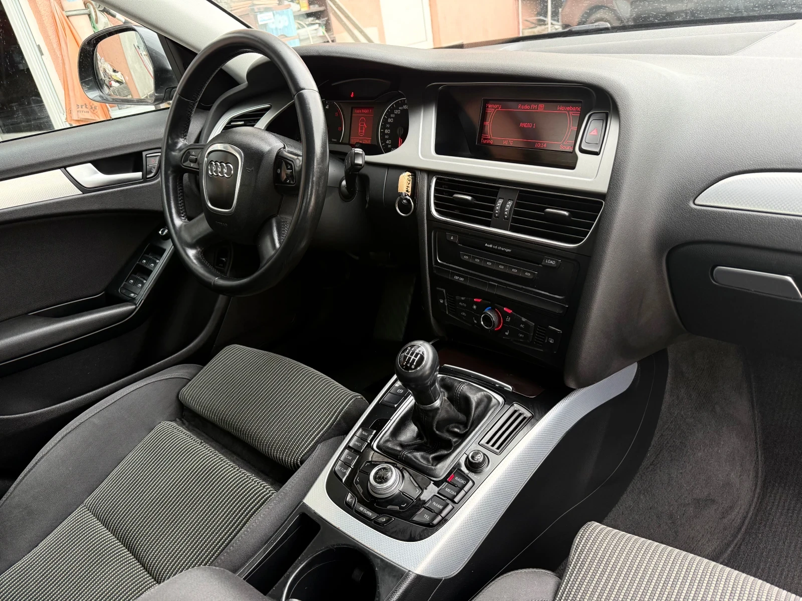 Audi A4 2.0TDI-LED-XENON-RECARO-NAVI-�����- | Mobile.bg � ����������� 15