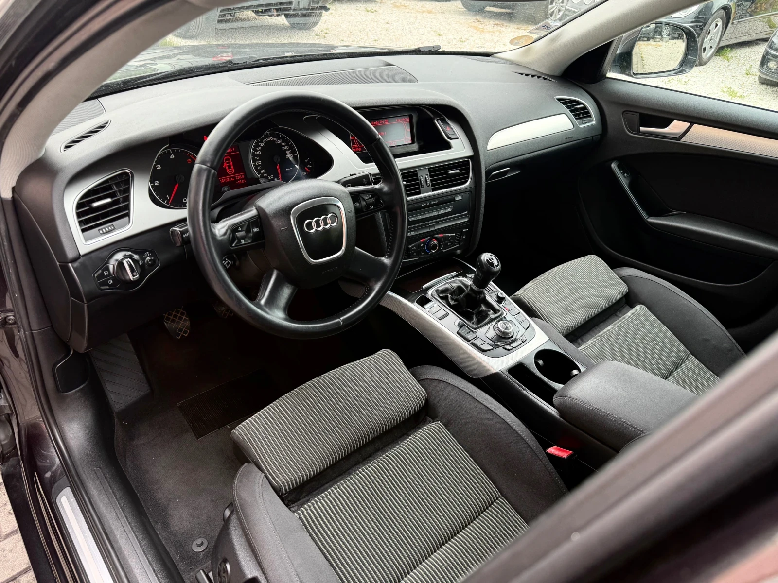 Audi A4 2.0TDI-LED-XENON-RECARO-NAVI-�����- | Mobile.bg � ����������� 12