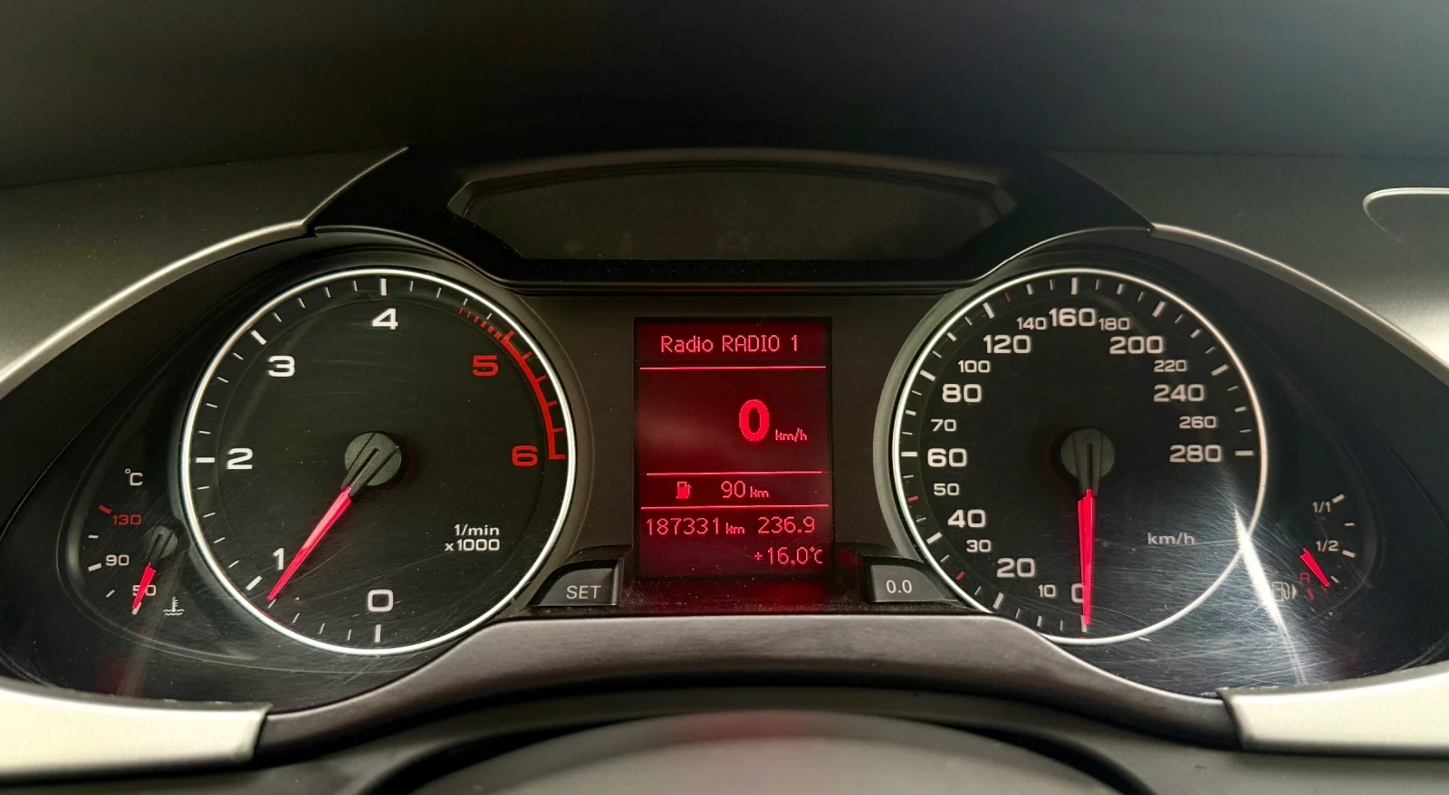 Audi A4 2.0TDI-LED-XENON-RECARO-NAVI-�����- | Mobile.bg � ����������� 9
