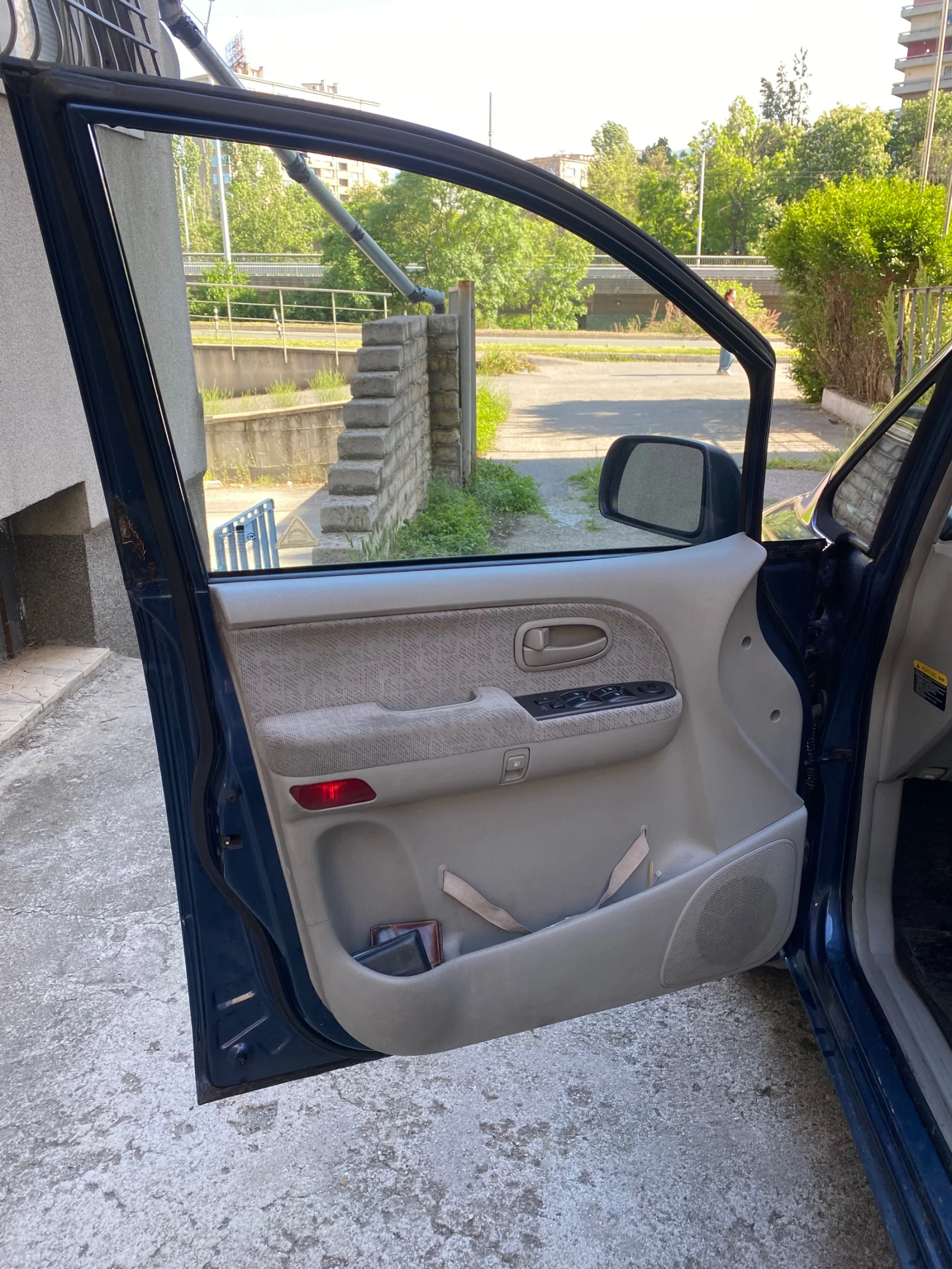 Hyundai Trajet, снимка 4 - Автомобили и джипове - 54597448