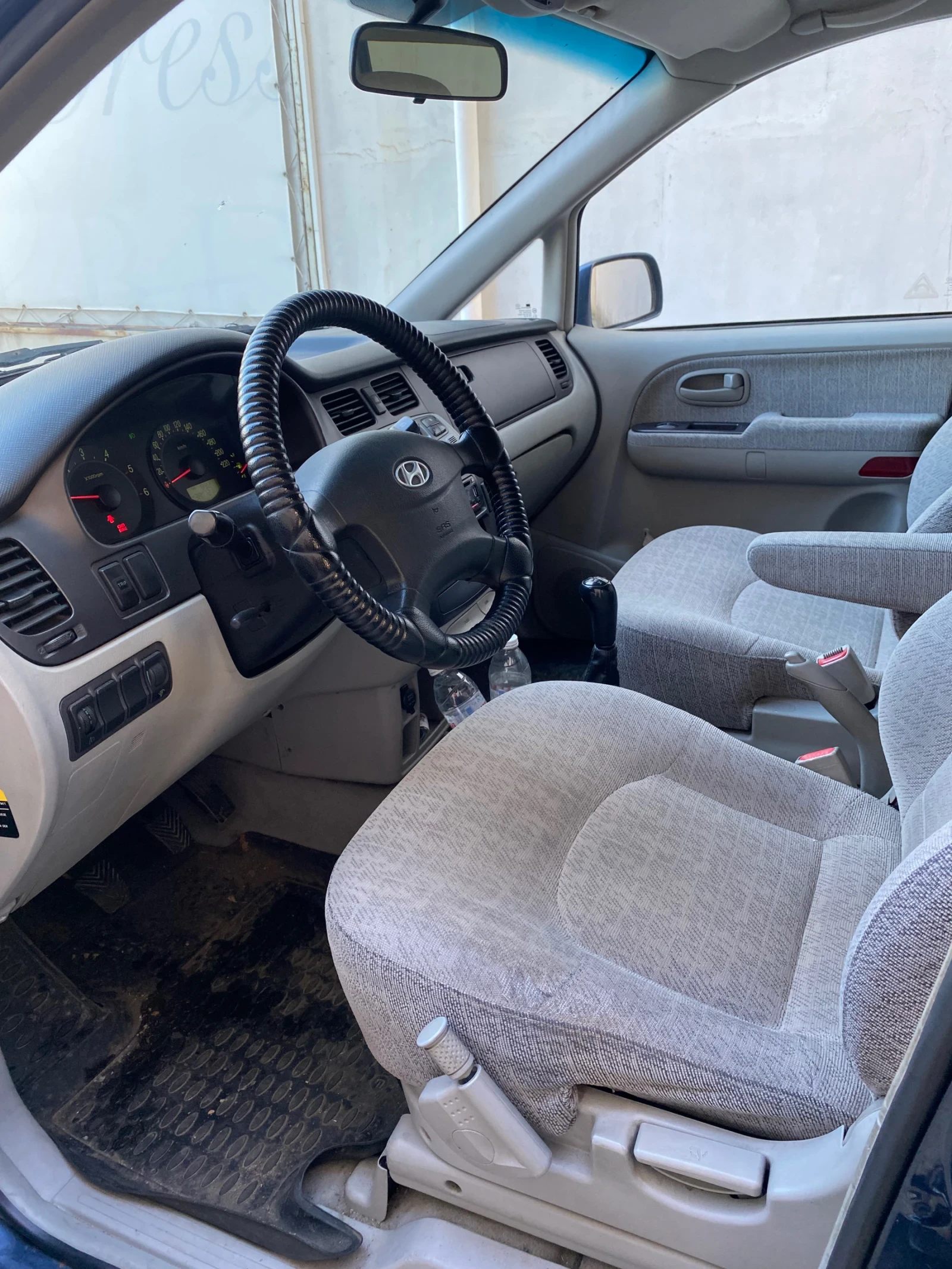 Hyundai Trajet, снимка 8 - Автомобили и джипове - 54597448