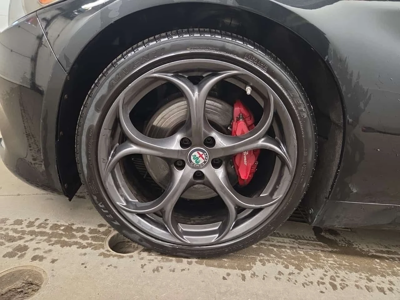 Alfa Romeo Giulia * TI SPORT* АВТОКРЕДИТ БЕЗ ПЪРВОНАЧАЛНА ВНОСКА* , снимка 6 - Автомобили и джипове - 54665537