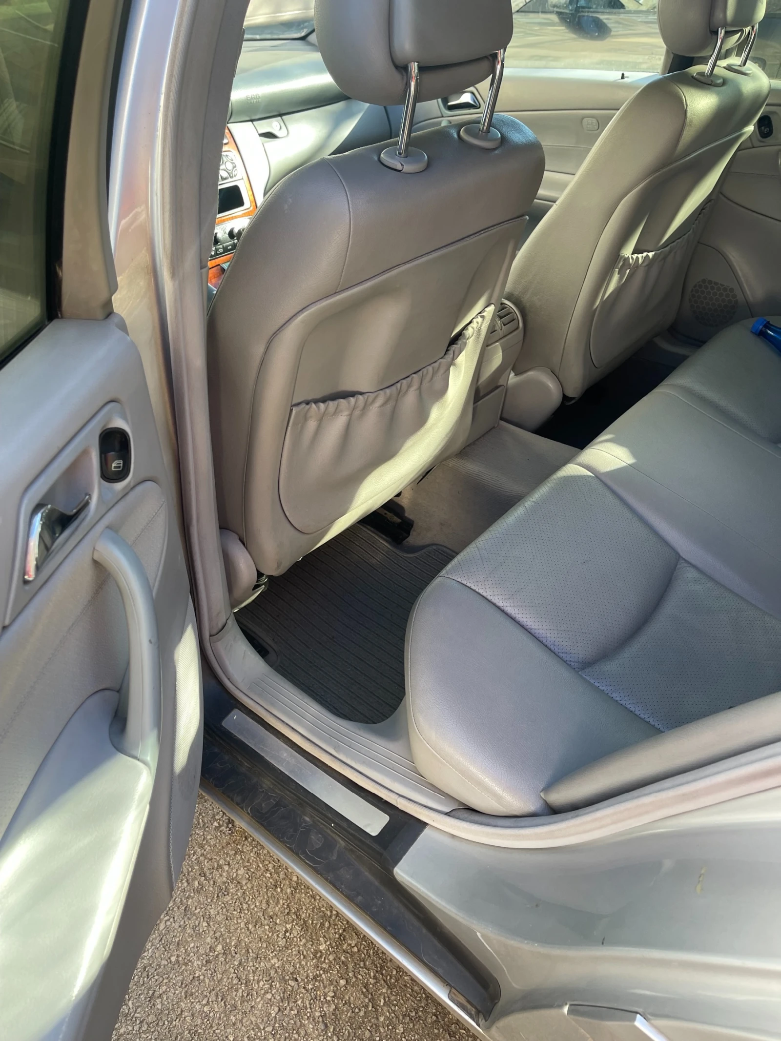 Mercedes-Benz C 200 C200, 2.0, 116 к.с, снимка 5 - Автомобили и джипове - 54678393