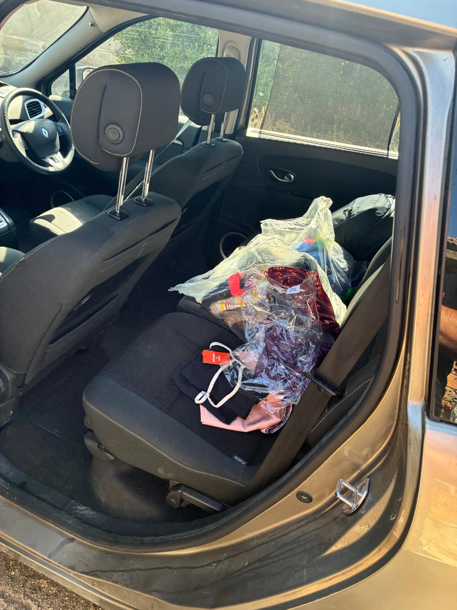 Renault Grand scenic 1.5 dci 106, снимка 5 - Автомобили и джипове - 54713090