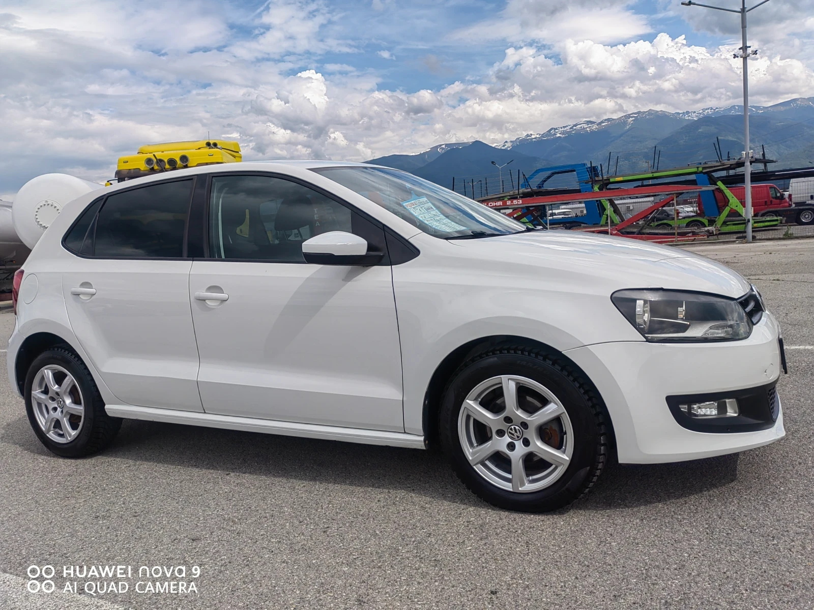 VW Polo 1.6 TDI, снимка 4 - Автомобили и джипове - 54764570