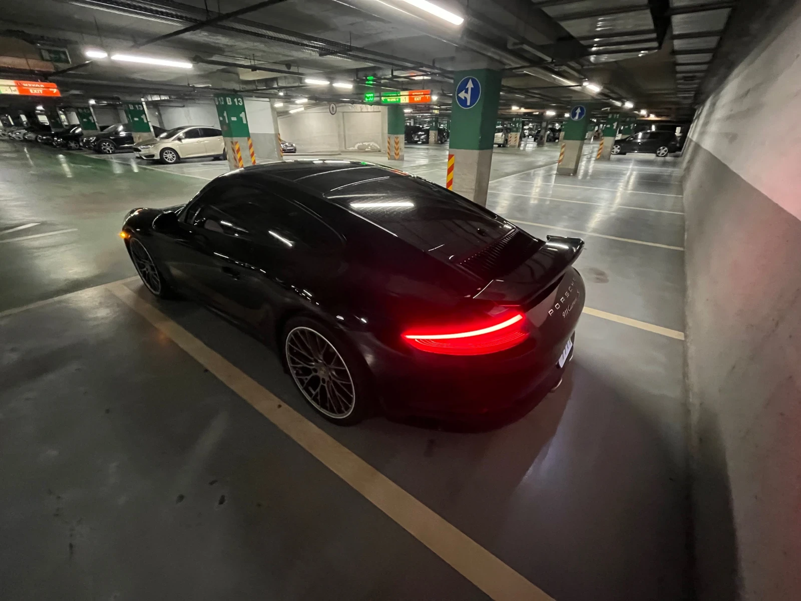 Porsche 911 Carrera S 991.2, снимка 12 - Автомобили и джипове - 55151918
