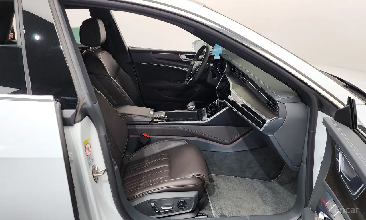 Audi A7 QUATTRO / 360 CAM / ОБДУХВАНЕ / МАСАЖИ/ B&O, снимка 14 - Автомобили и джипове - 55448705