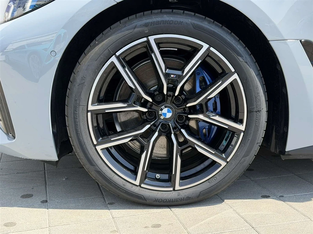 BMW i4 xDrive40 Gran Coupe, снимка 5 - Автомобили и джипове - 55538154