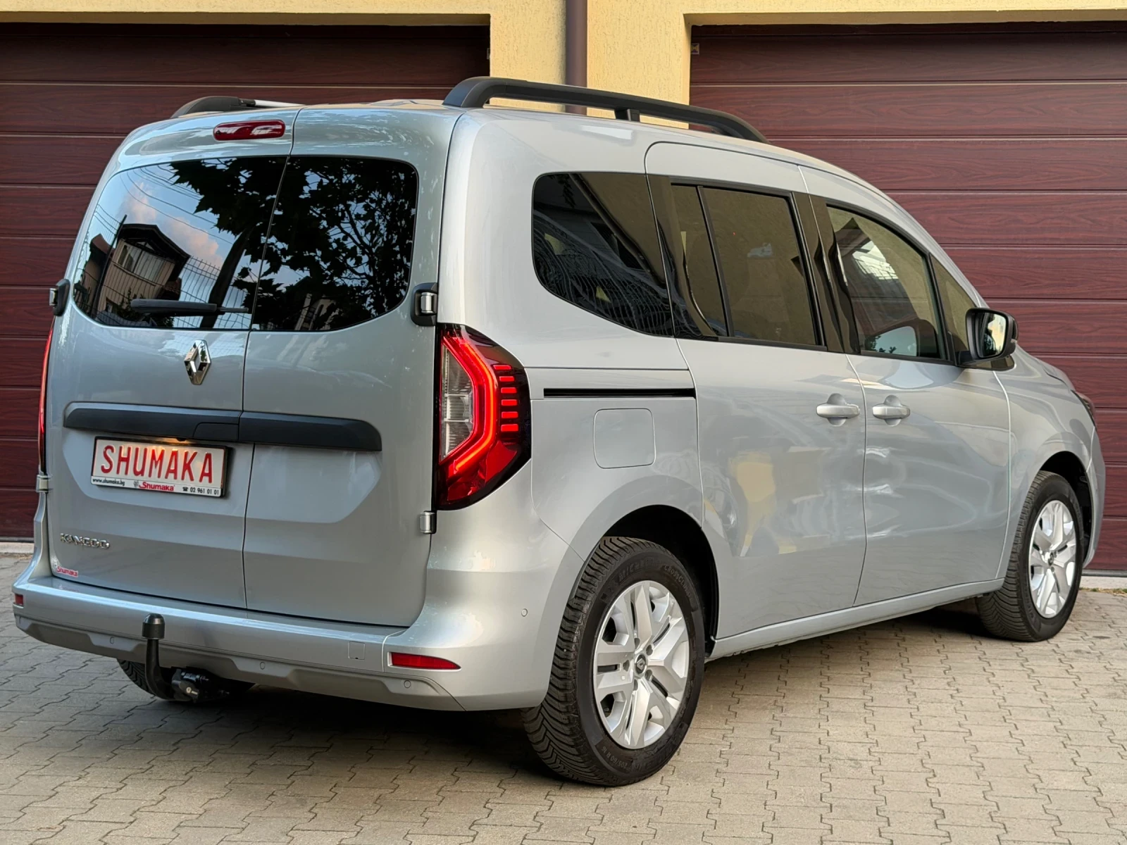 Renault Kangoo 1.5dCi-116ps* TECHNO* Пълна Сервизна История!, снимка 4 - Автомобили и джипове - 55598710
