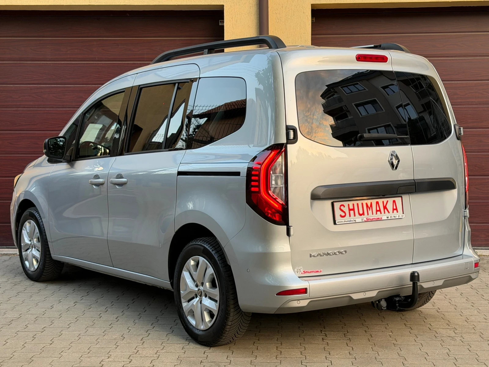 Renault Kangoo 1.5dCi-116ps* TECHNO* Пълна Сервизна История!, снимка 5 - Автомобили и джипове - 55598710