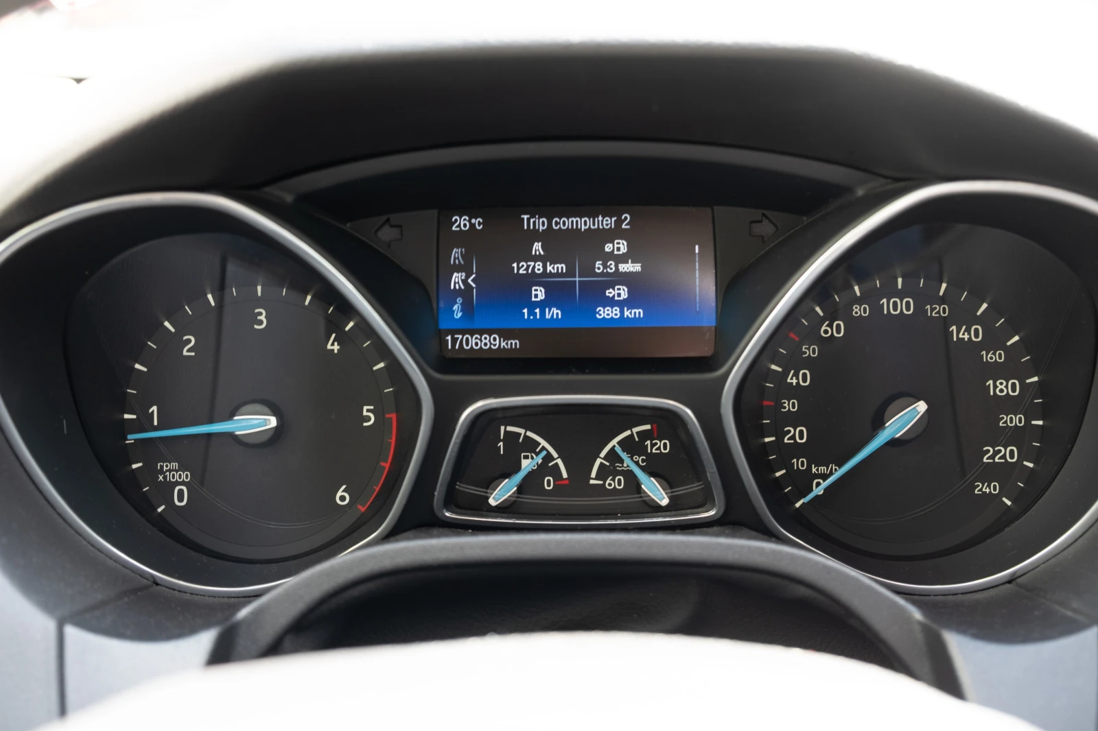 Ford Focus 1.5 TDCI 120 к.с. , снимка 16 - Автомобили и джипове - 55772354