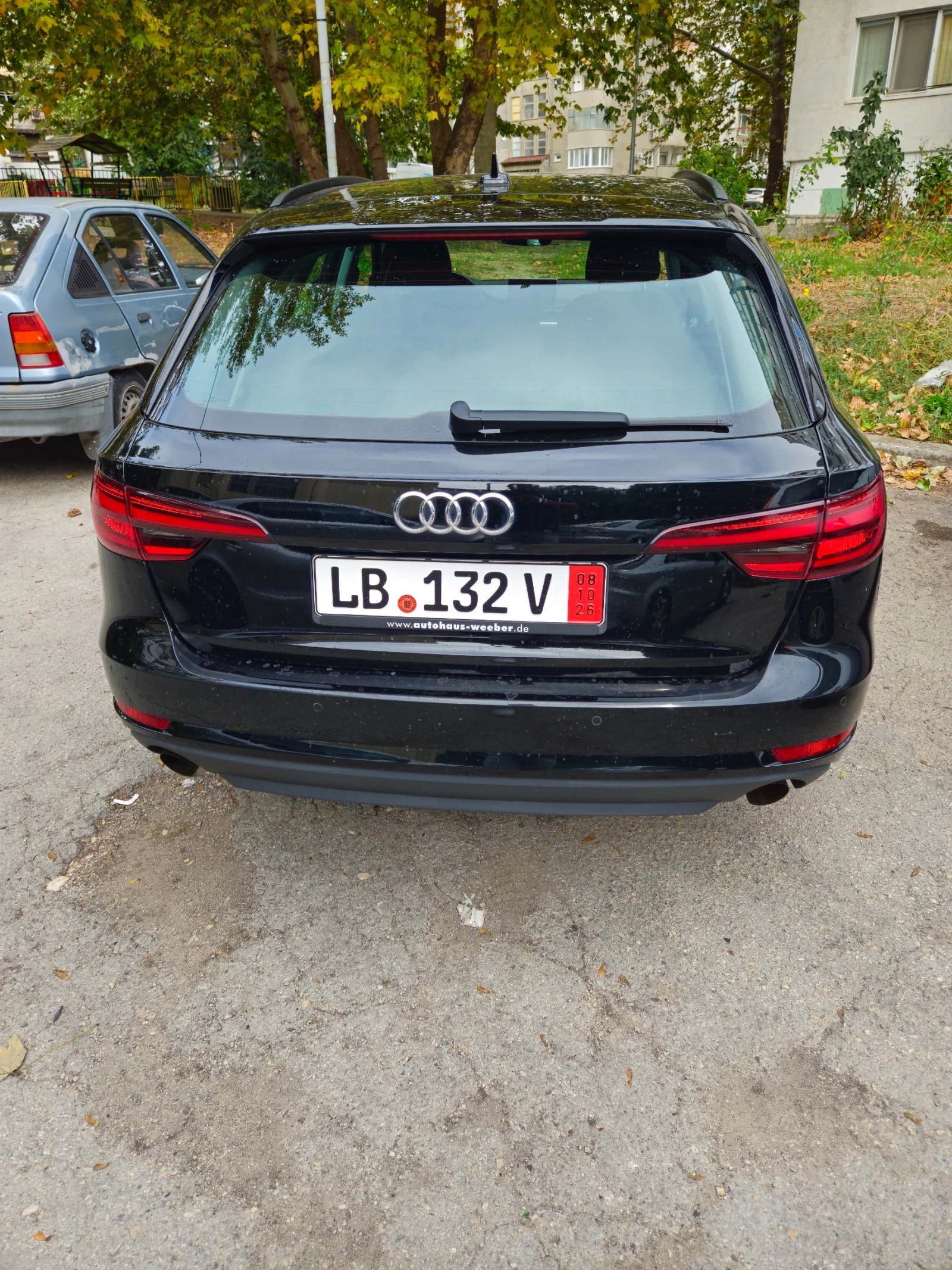 Audi A4 2.0 40TFSI, снимка 8 - Автомобили и джипове - 56328845