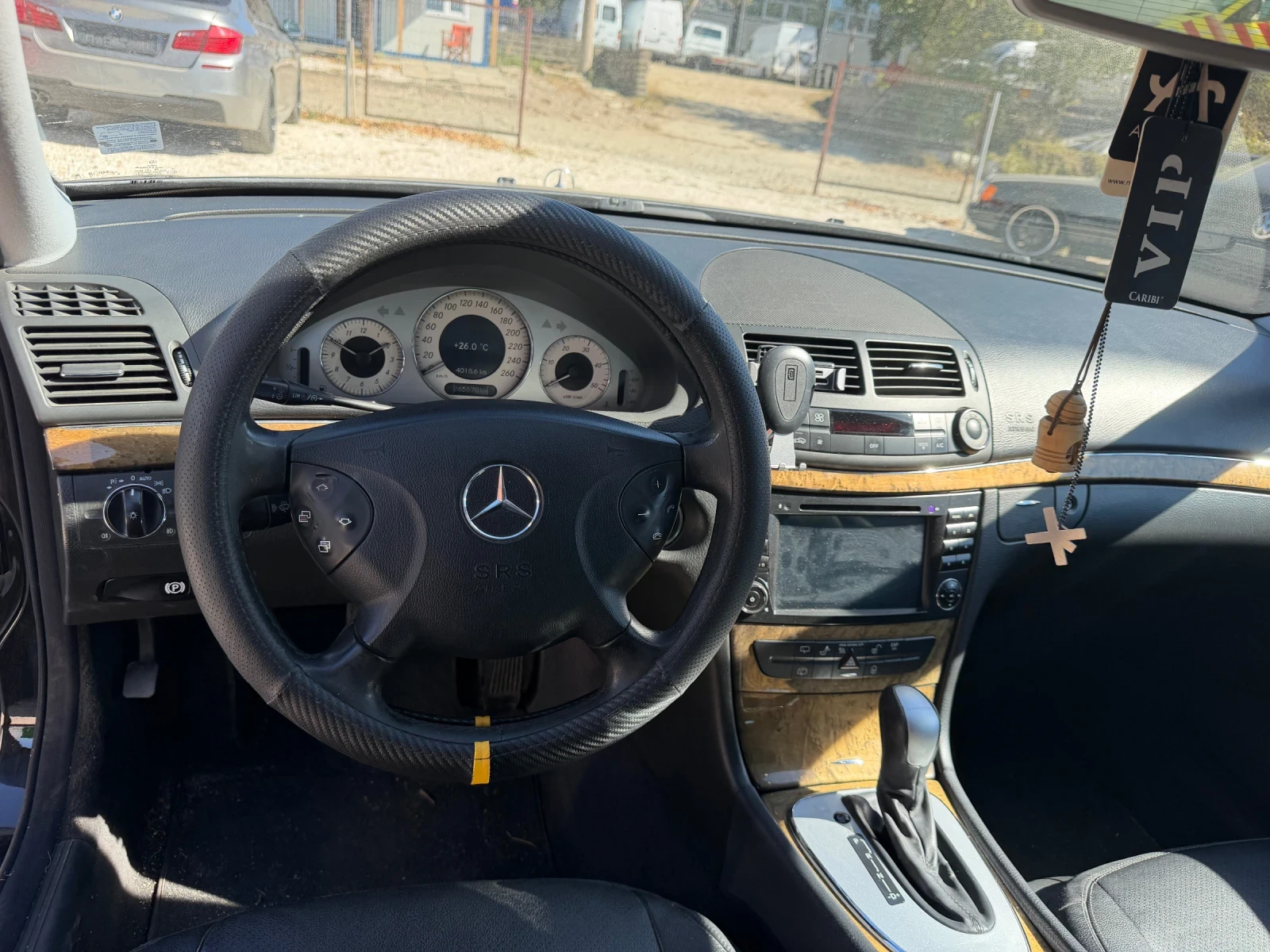 Mercedes-Benz E 280, снимка 11 - Автомобили и джипове - 56357113