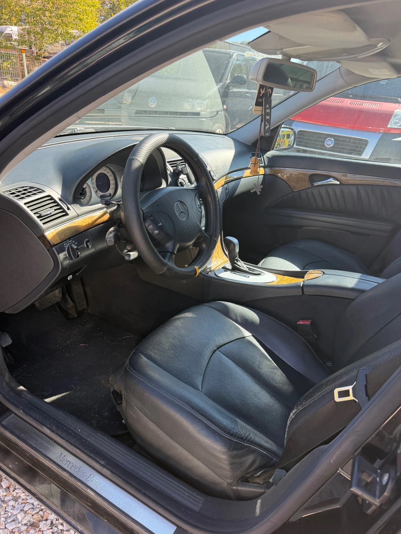 Mercedes-Benz E 280, снимка 9 - Автомобили и джипове - 56357113