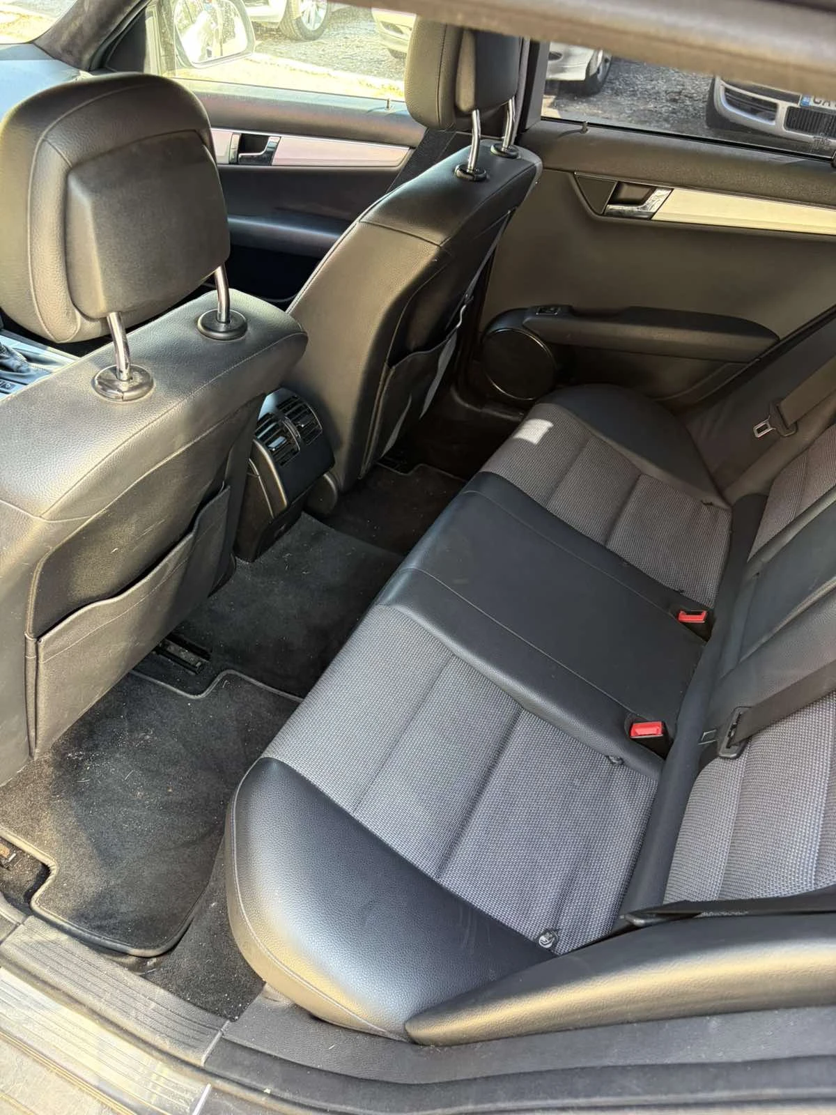 Mercedes-Benz C 320 C320CDI AMG, снимка 13 - Автомобили и джипове - 56708122