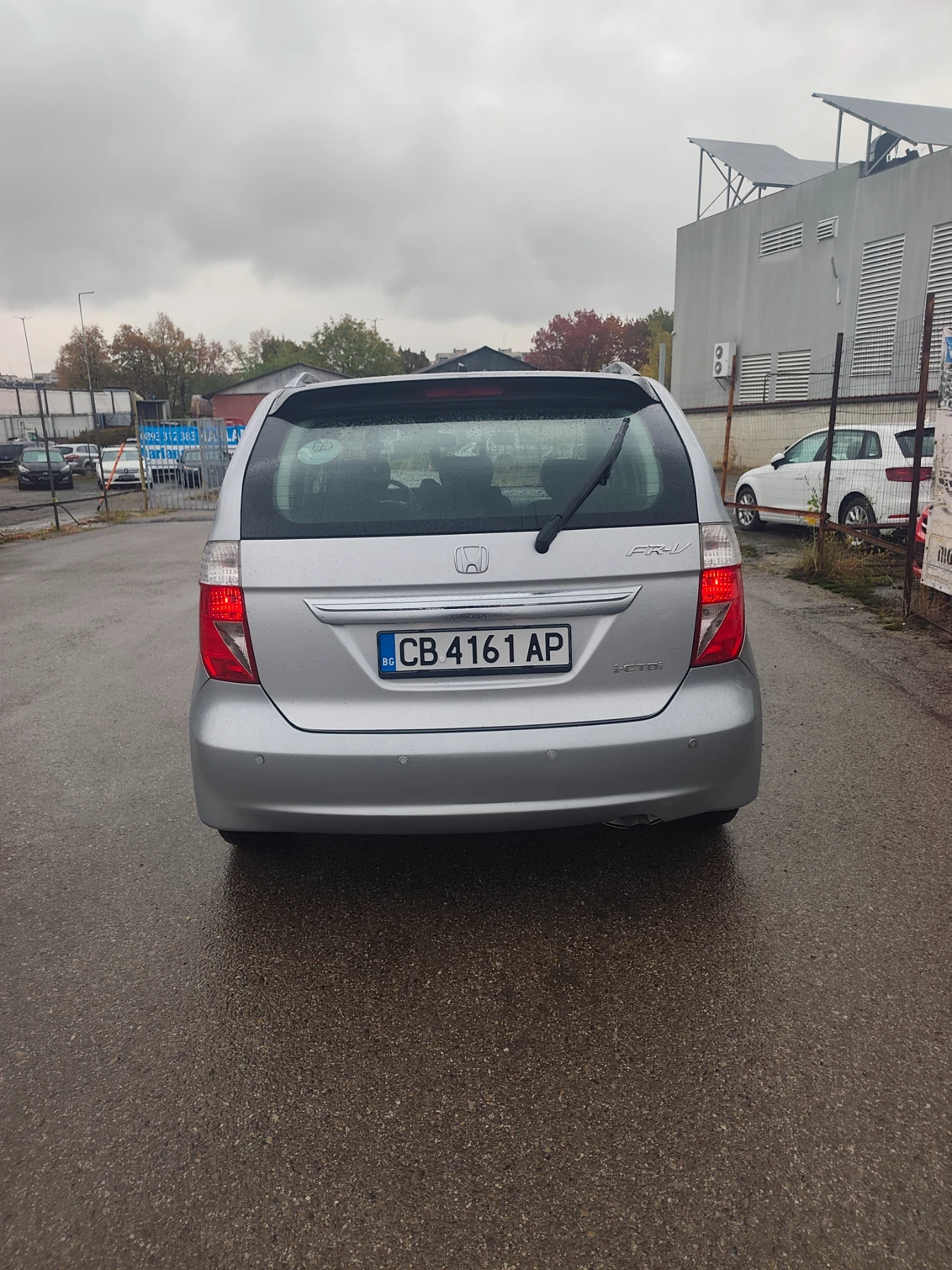 Honda Fr-v 2.2 дизел , снимка 6 - Автомобили и джипове - 56739283
