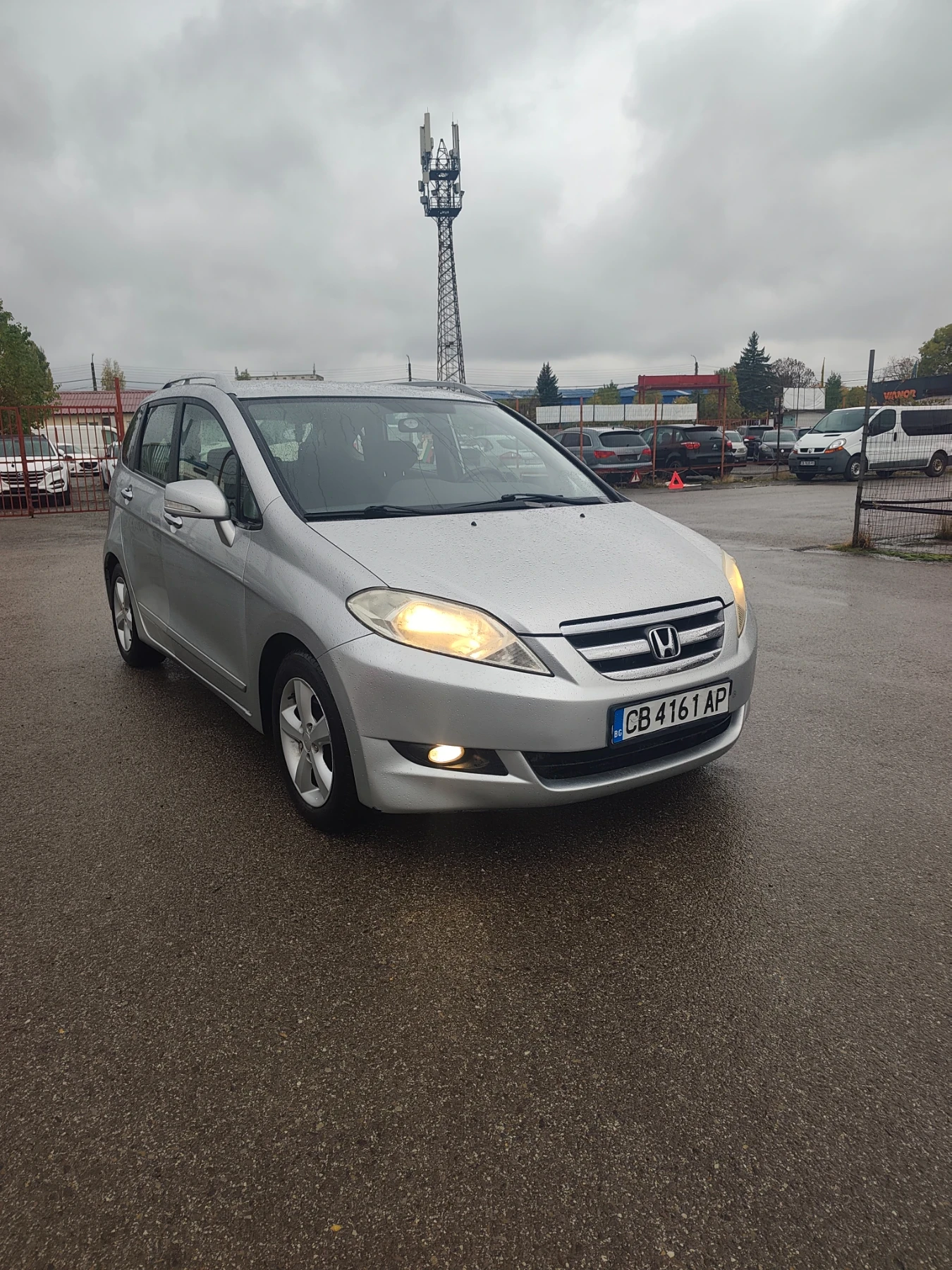 Honda Fr-v 2.2 дизел , снимка 2 - Автомобили и джипове - 56739283