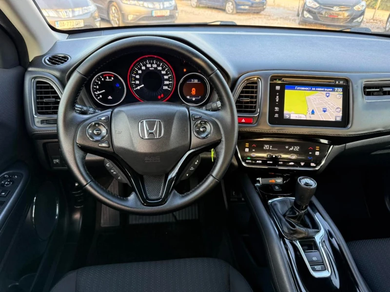 Honda Hr-v, снимка 15 - Автомобили и джипове - 52192040