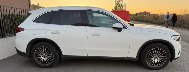 Mercedes-Benz GLC 220, снимка 3 - Автомобили и джипове - 53061665