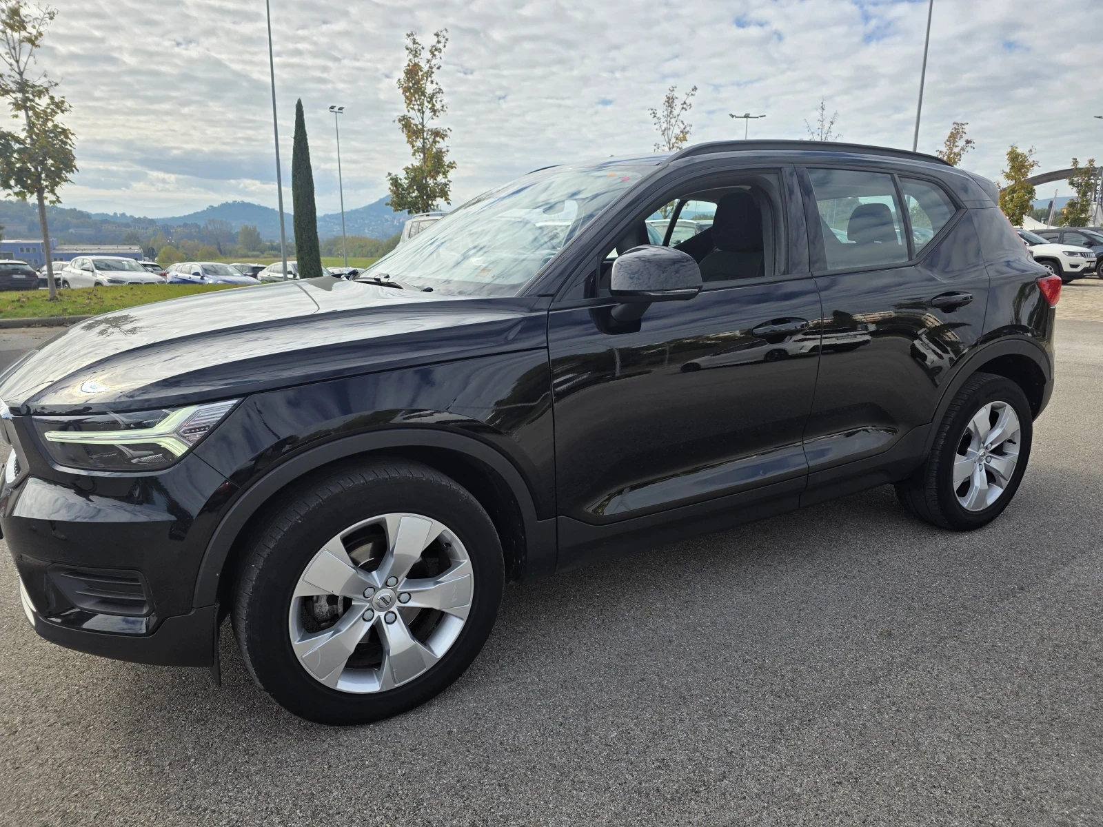 Volvo XC40 2.0D3 , снимка 1