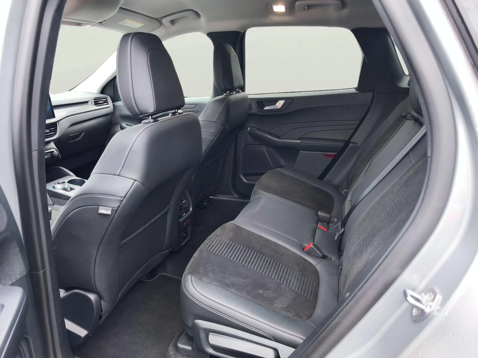 Ford Kuga 2.5 - изображение 8