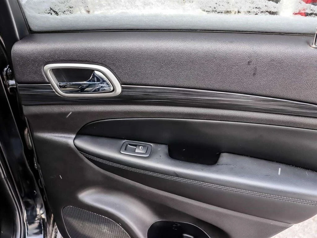 Jeep Grand cherokee * Laredo * CARFAX * ���� �� �� | Mobile.bg � ����������� 12