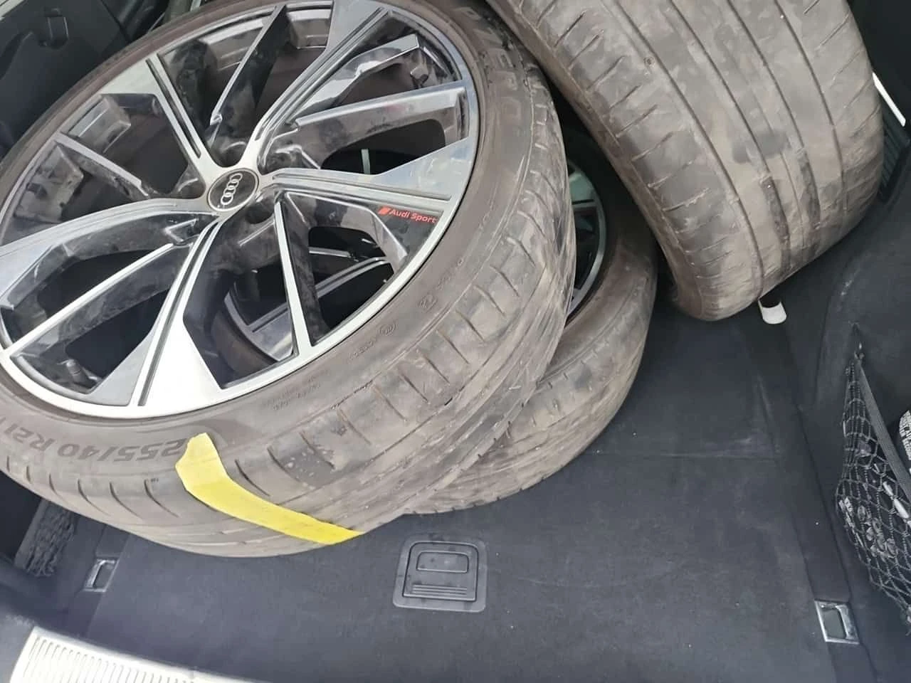 Audi SQ5 TECHNIK B&O CARFAX, снимка 15 - Автомобили и джипове - 53760037